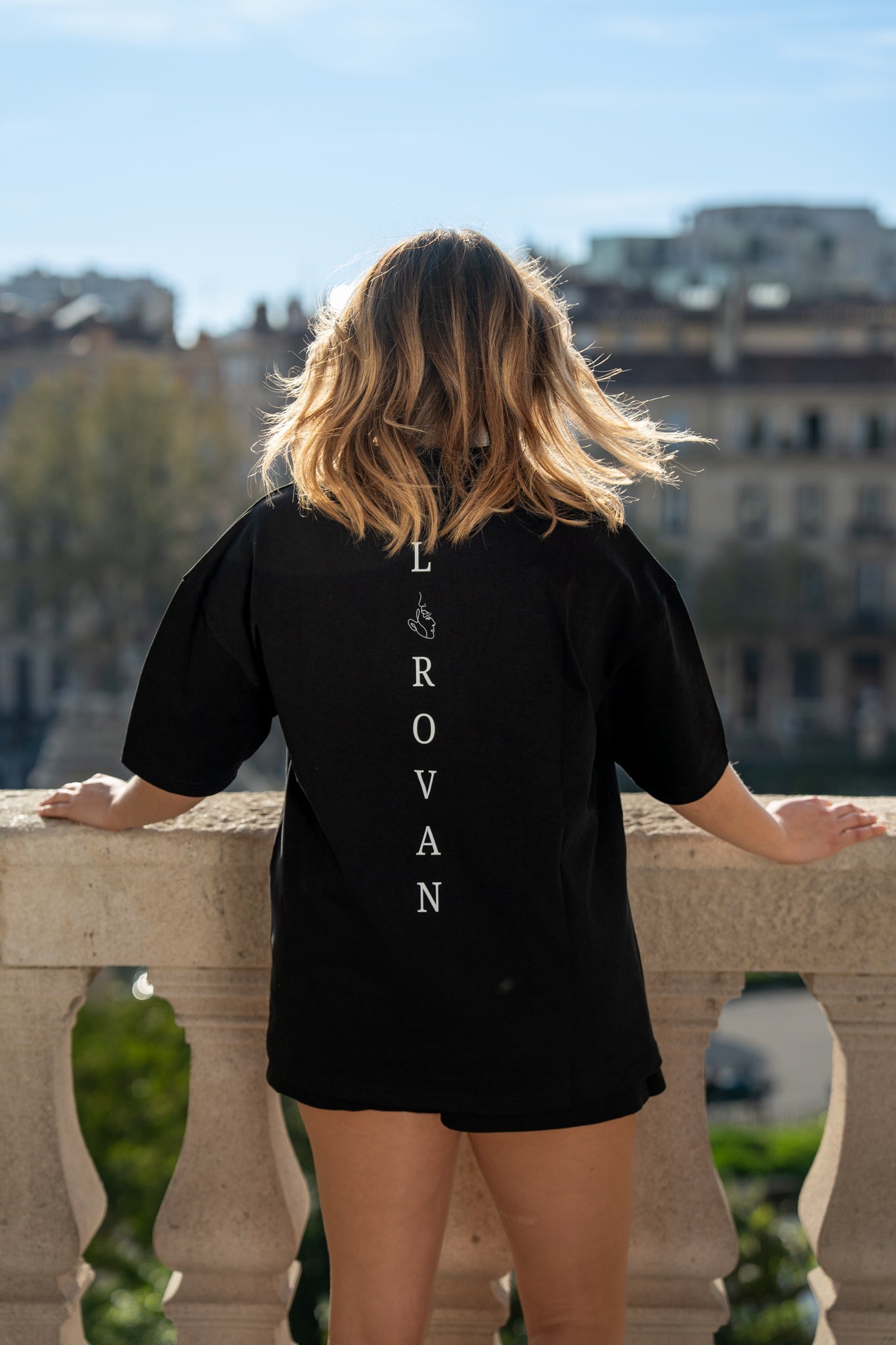 T-SHIRT NOIR LOROVAN